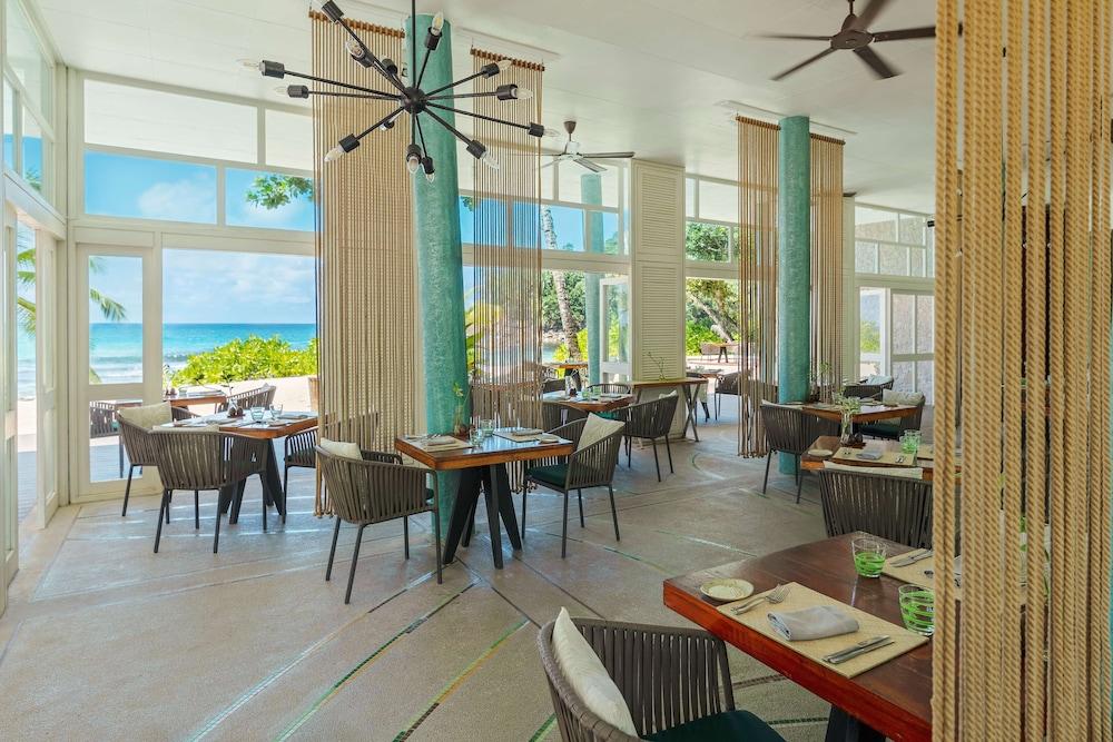 アバニ バーバロンズ セーシェル リゾート Grand Anse  エクステリア 写真